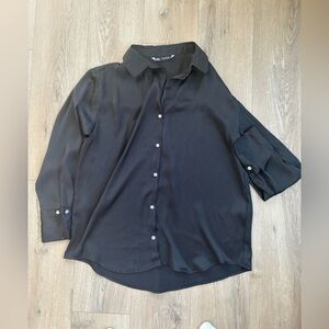 Zara women’s Elegant Black Button-Down Shirt